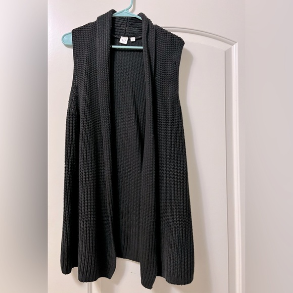 GAP Sweater - Picture 1 of 3